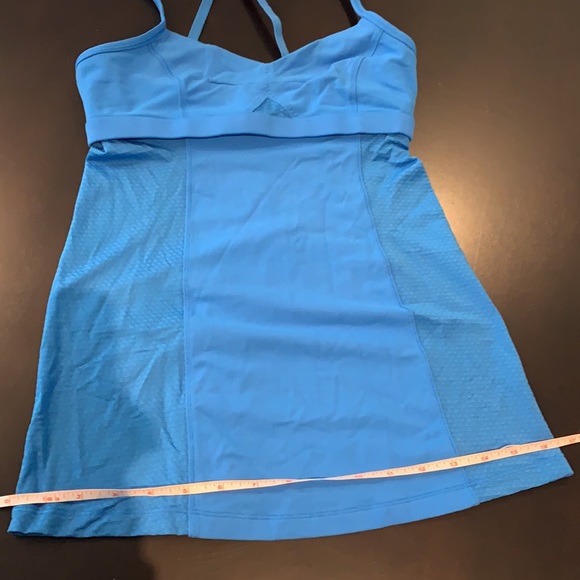 Lululemon 💪 Tank size 4 (tags removed) - Picture 7 of 7